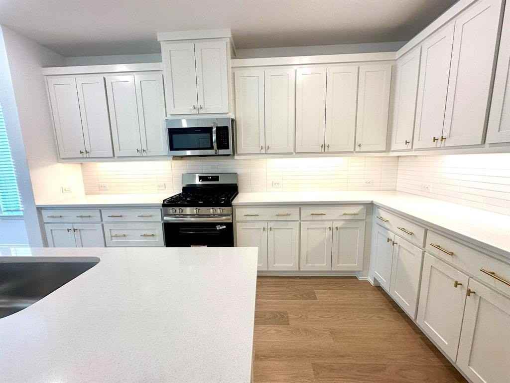 1021 Stockton Dr - Photo 7 of 22