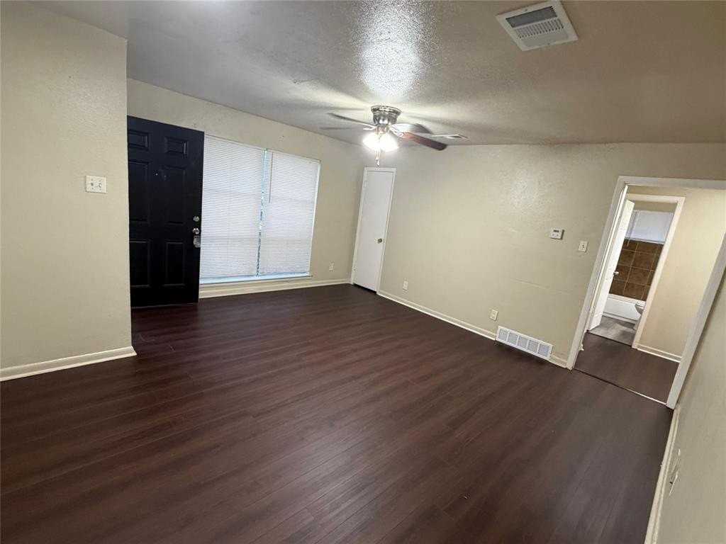 726 Jadewood Dr - Photo 2 of 16