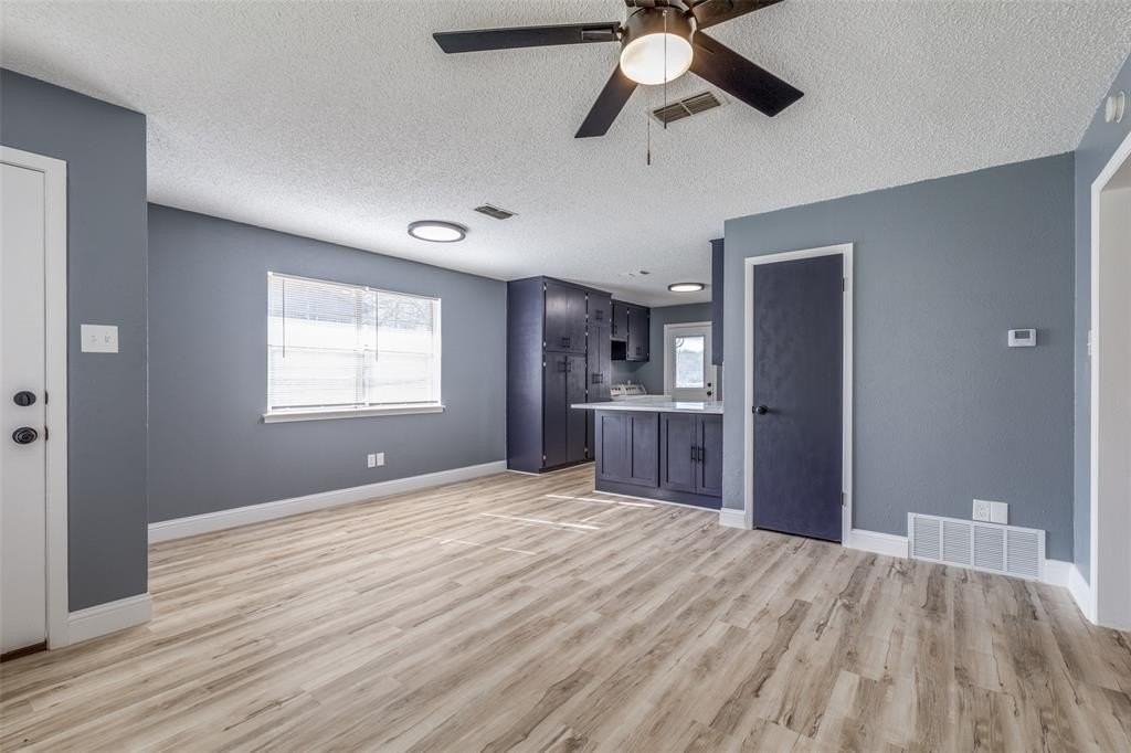 453 Wilshire Ave - Photo 6 of 11