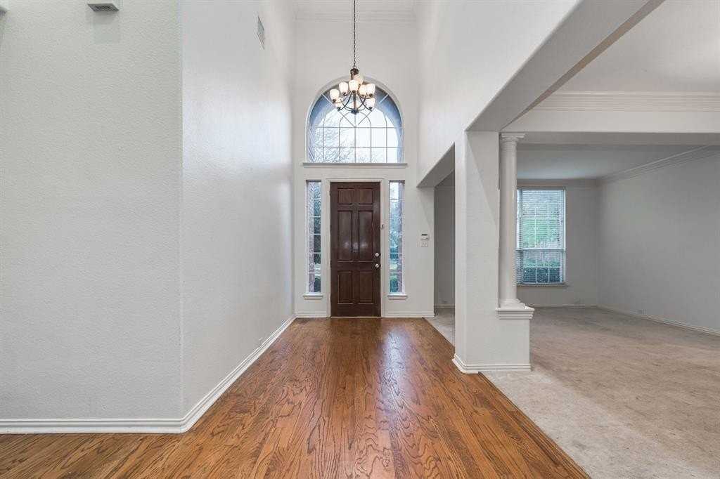 3829 Bonita Dr - Photo 2 of 40