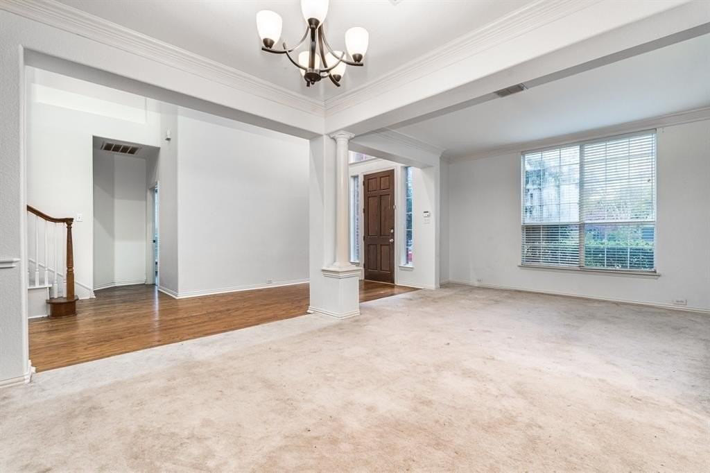 3829 Bonita Dr - Photo 4 of 40