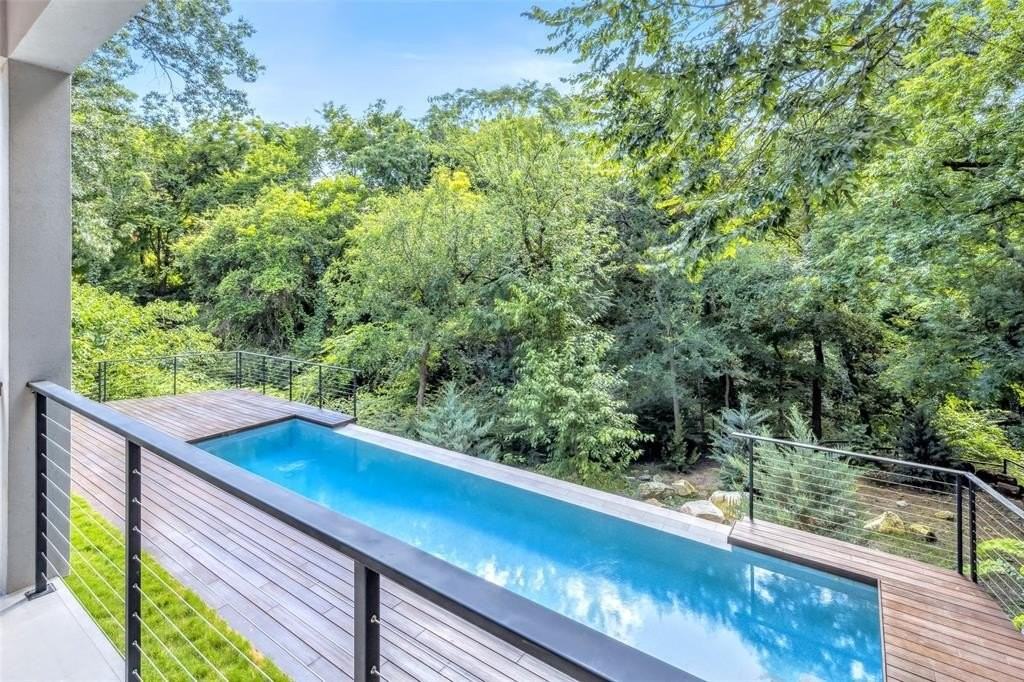 655 Kessler Reserve Ct - Photo 4 of 34