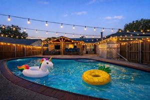 featured image of 913 Sandhurst Dr