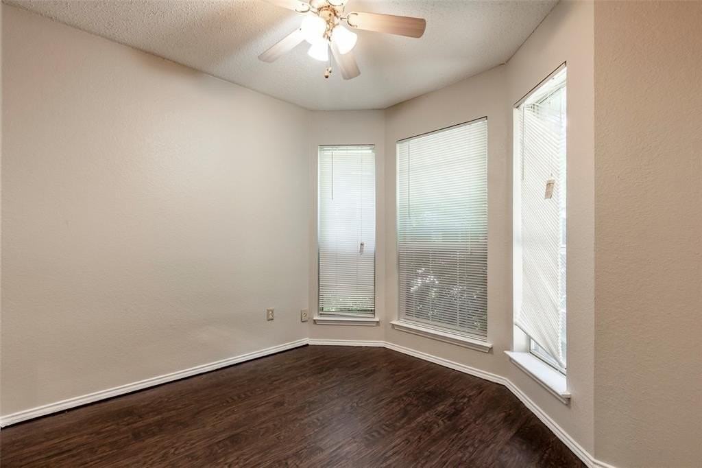 845 Applewood Dr - Photo 5 of 26