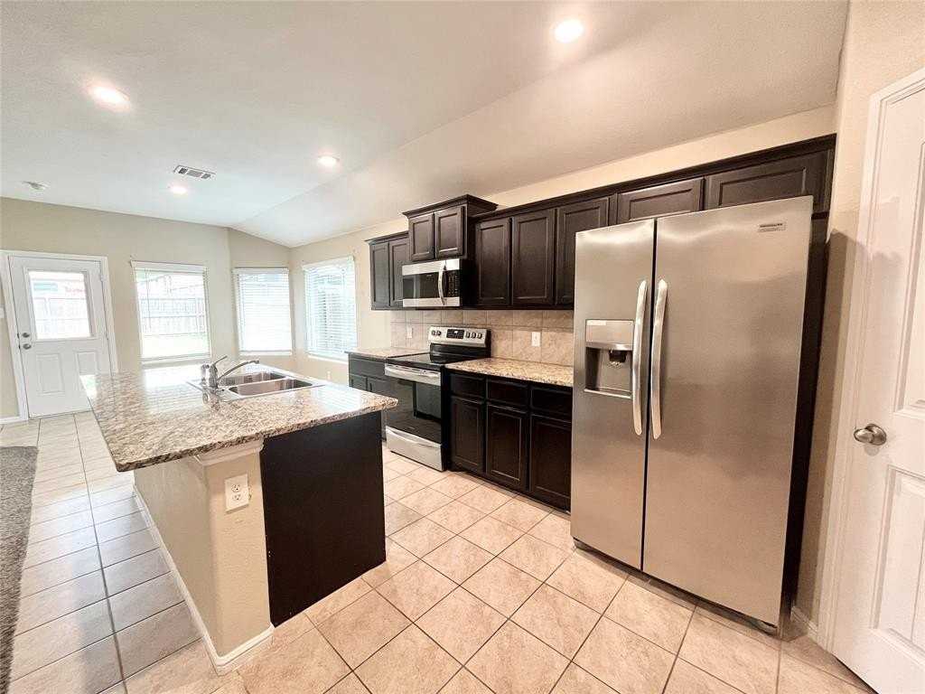 629 Mud Lake Trl - Photo 7 of 25