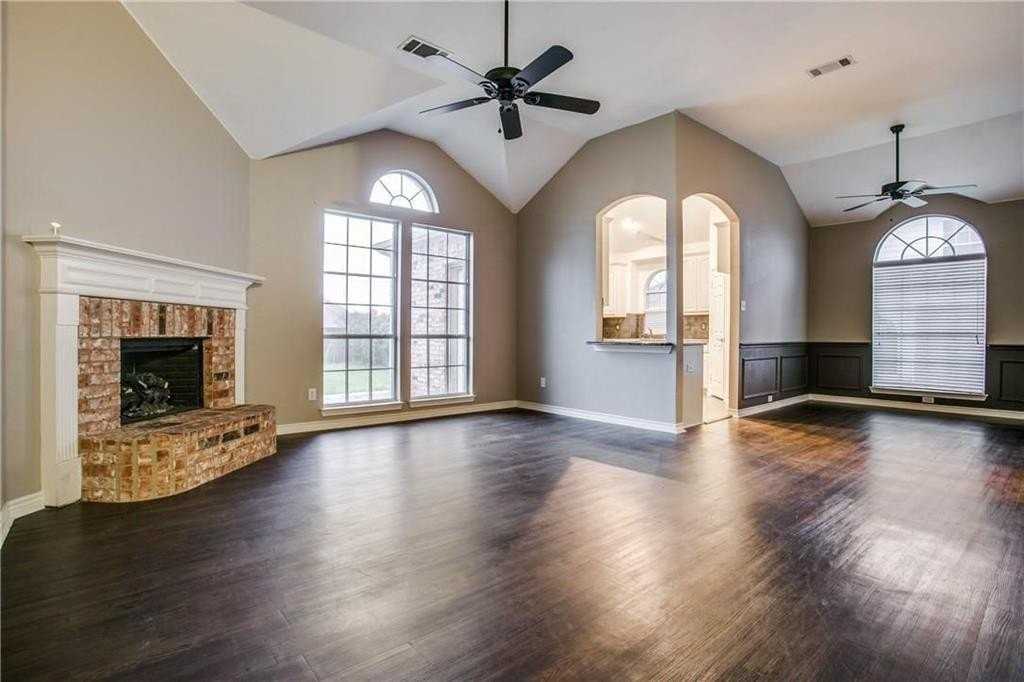 2105 Cardinal Dr - Photo 5 of 13