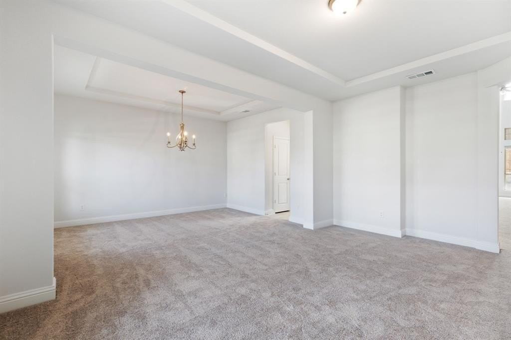 5604 Winona Ln - Photo 3 of 40