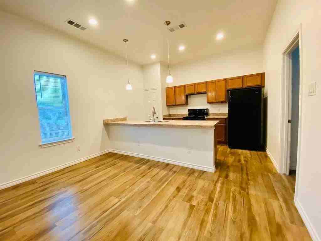 3116 South Blvd #3118 - Photo 2 of 10