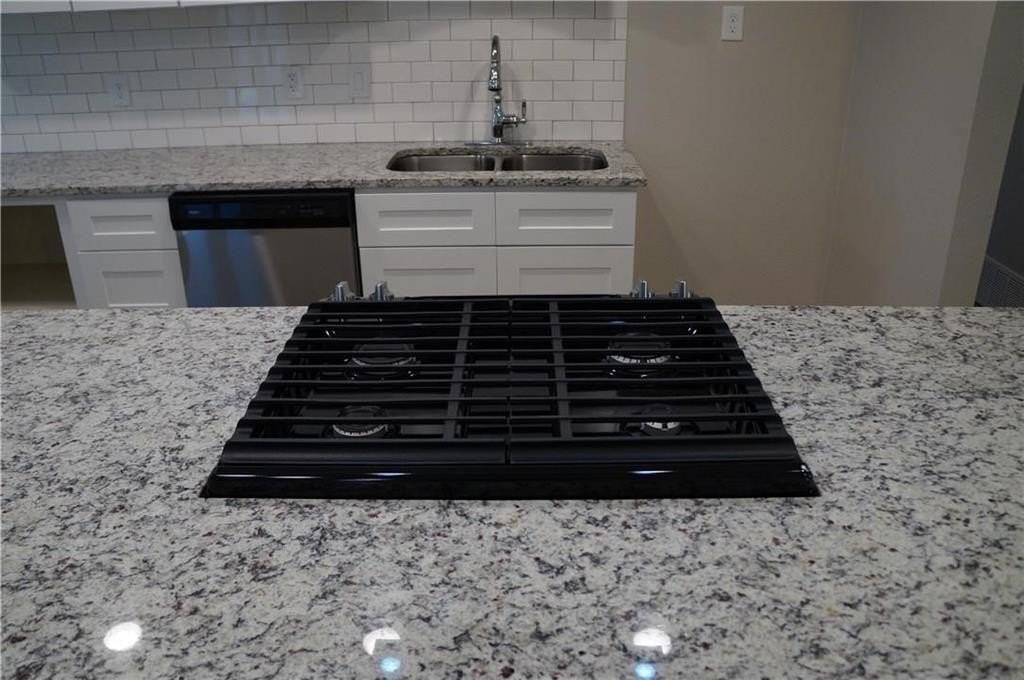 408 Salem Dr - Photo 6 of 11