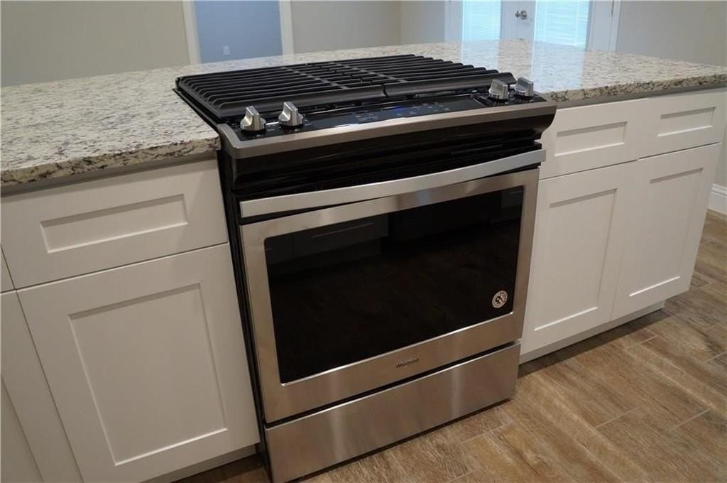 408 Salem Dr - Photo 7 of 11