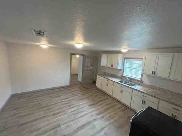 1351 S State Highway 205 - Photo 4 of 11