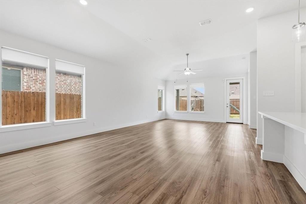 1861 Arbor Dr - Photo 5 of 26