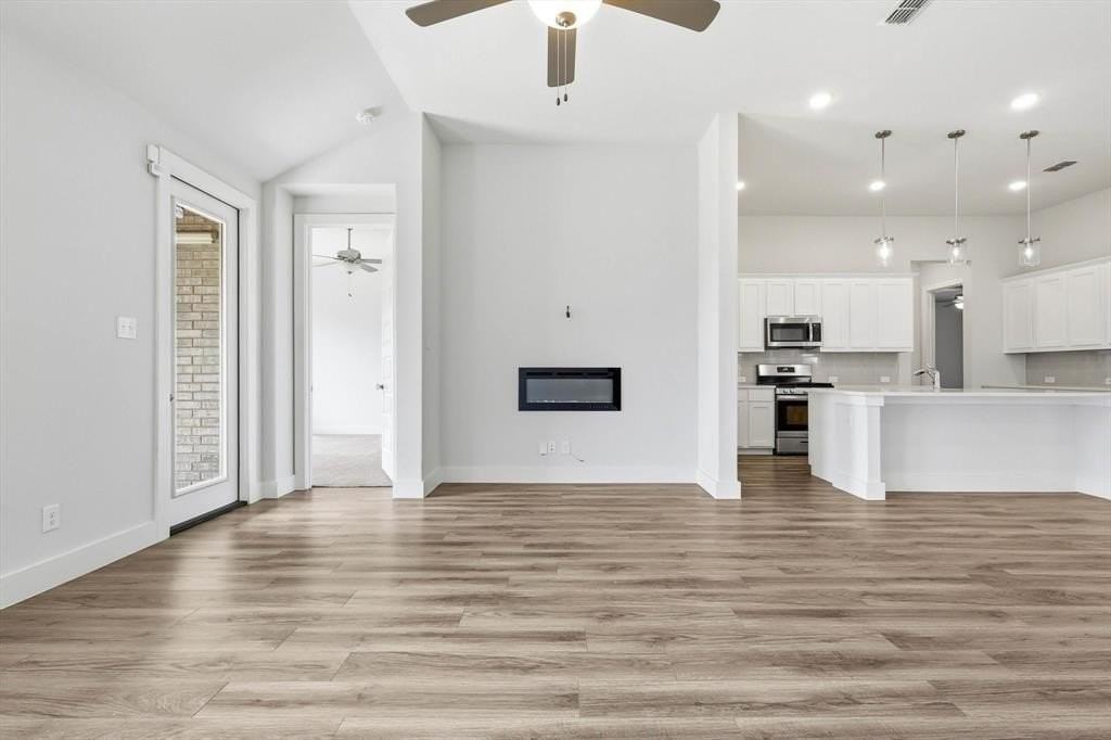 1861 Arbor Dr - Photo 7 of 26