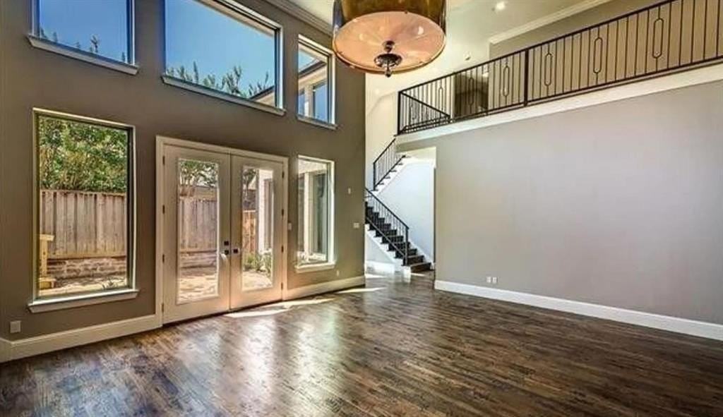 10532 Barrywood Dr - Photo 4 of 12