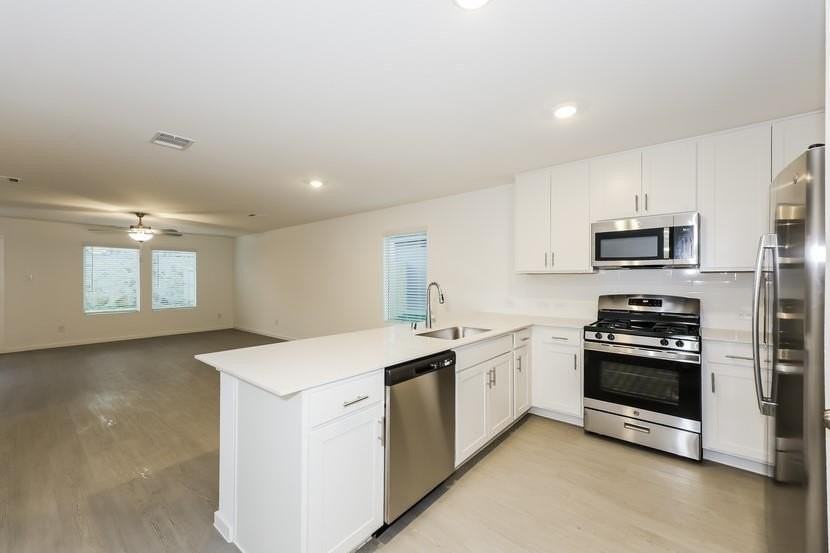 2748 Mistwood Dr - Photo 2 of 12