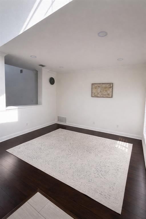 7704 Danuers Ln - Photo 5 of 21