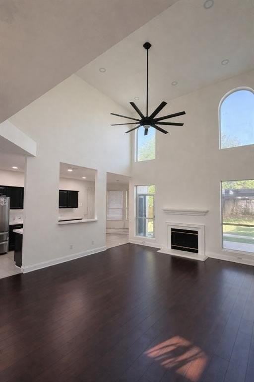 7704 Danuers Ln - Photo 6 of 21