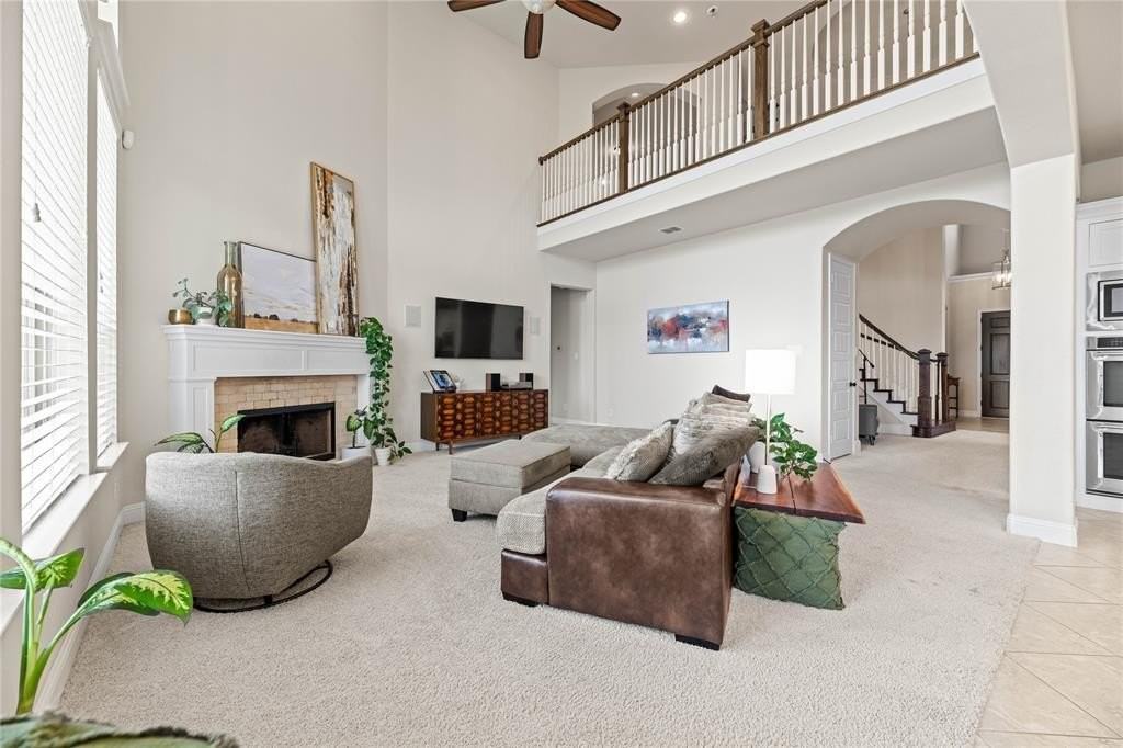 4611 Acacia Pkwy - Photo 6 of 39