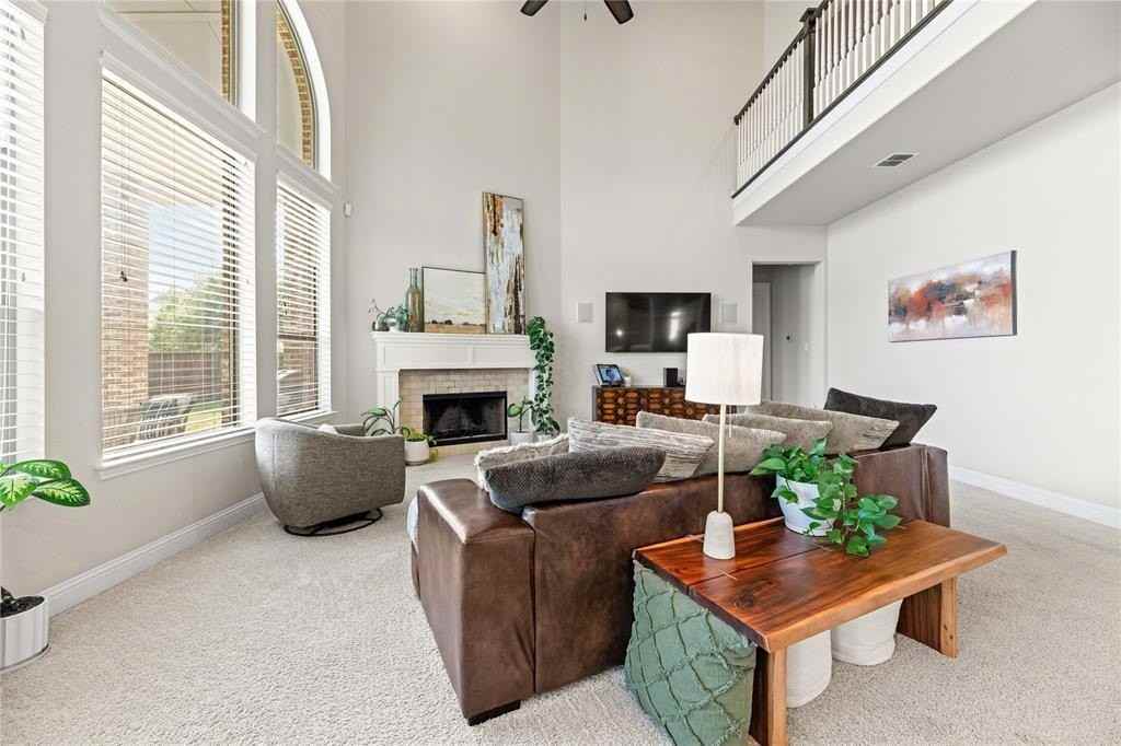 4611 Acacia Pkwy - Photo 7 of 39