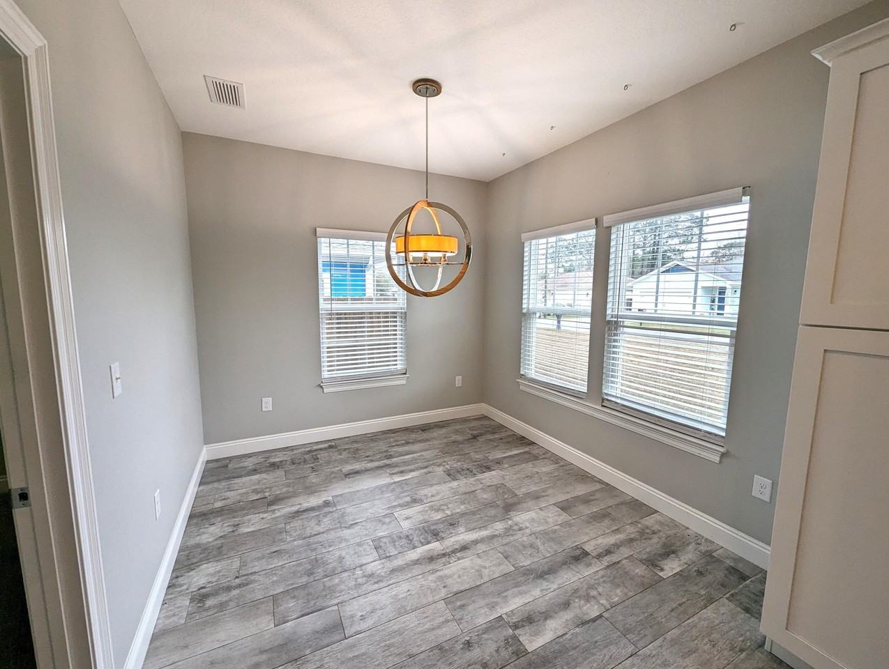 2164 Wind Trace Rd N - Photo 6 of 20