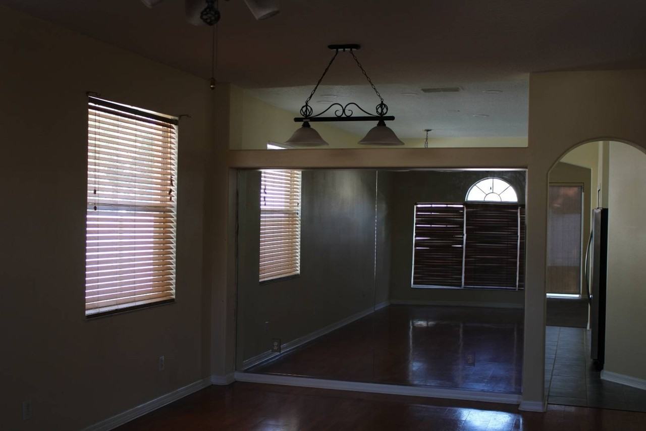 353 Heather Hills Dr - Photo 3 of 19