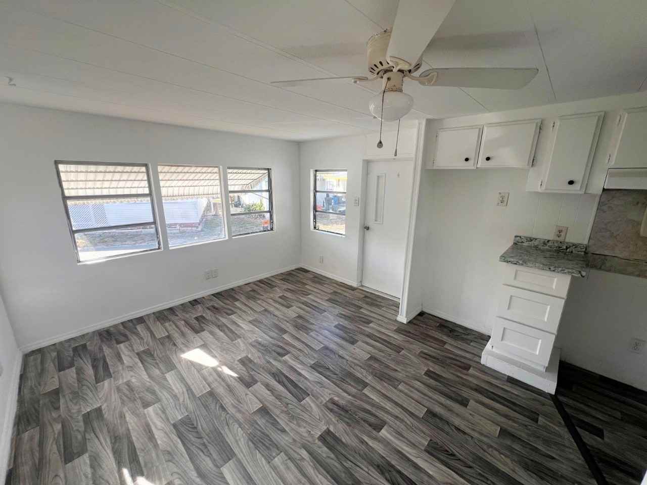 616 Cortez Rd W #L16 - Photo 3 of 9