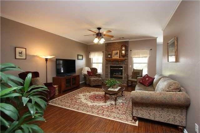 4101 Western Heights Ave - Photo 2 of 20