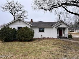 featured image of 1808 N Florida Ave