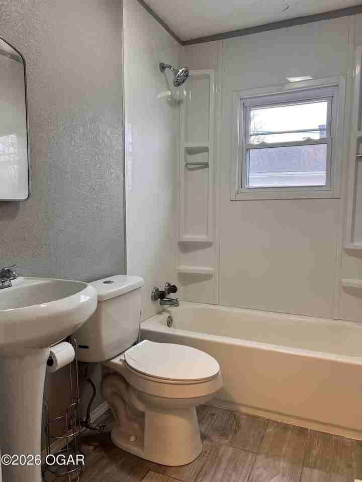 1808 N Florida Ave - Photo 4 of 9