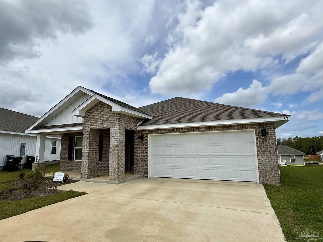 111 Anhinga St - Photo 3 of 35