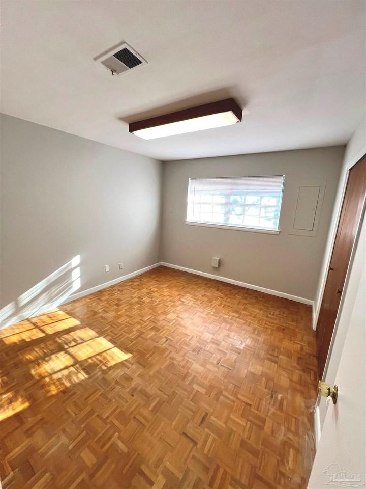 203 Priscilla Dr - Photo 6 of 14