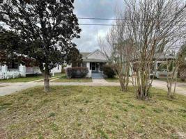 featured image of 1310 E Strong St