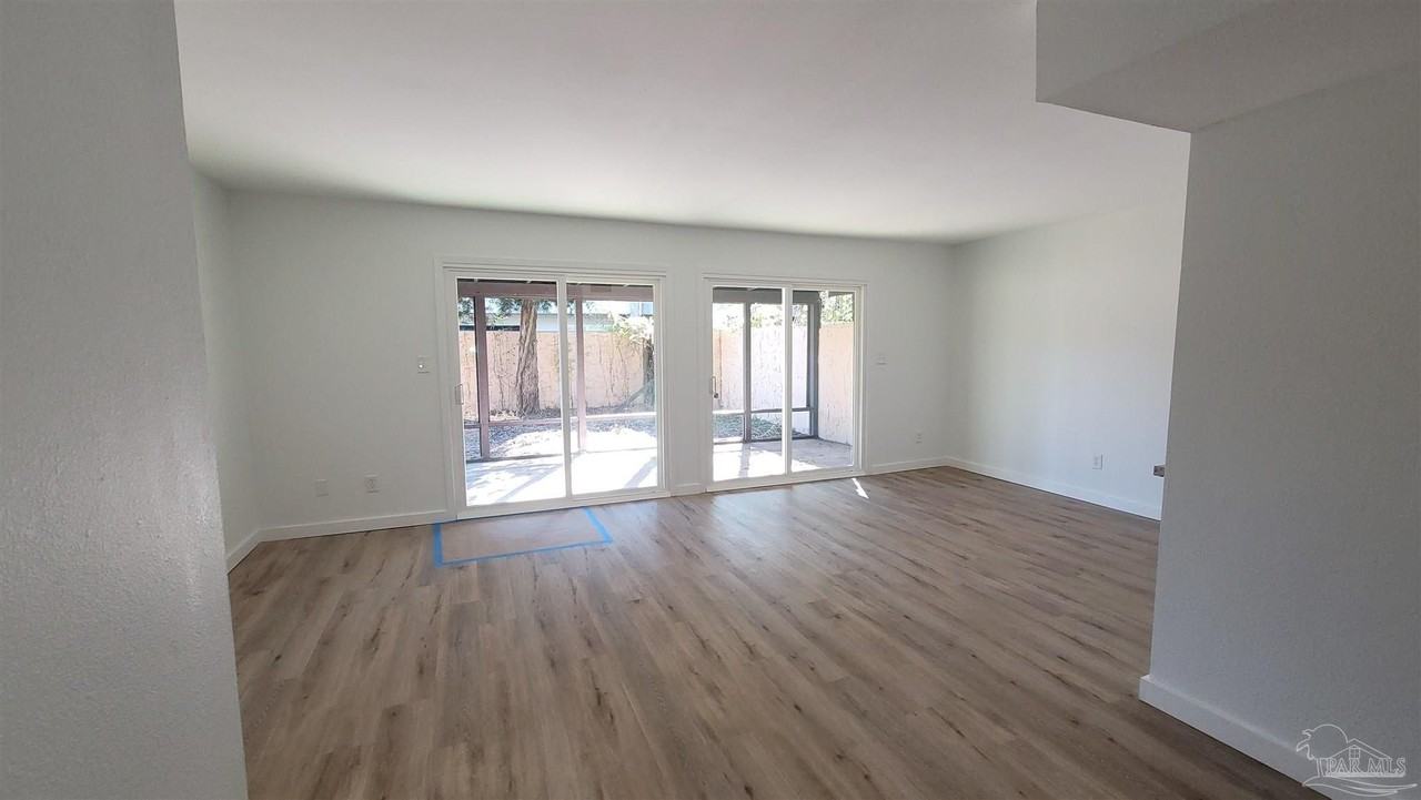 846 Esconditas Pl - Photo 4 of 18