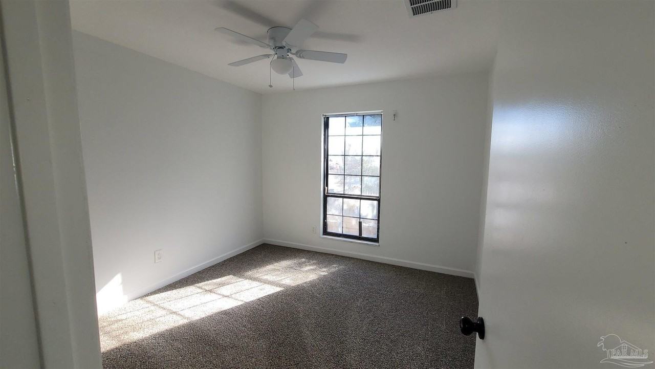 846 Esconditas Pl - Photo 5 of 18