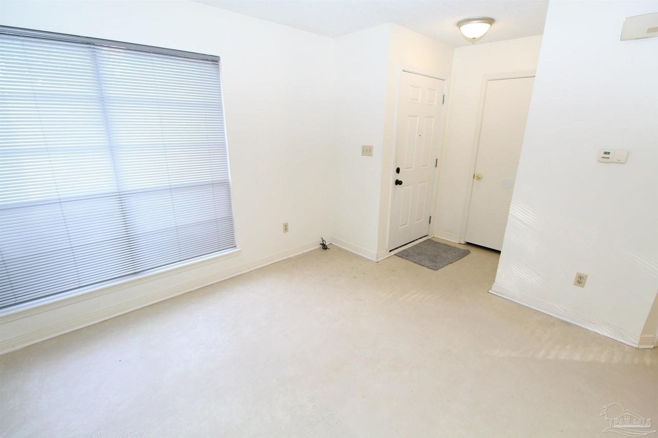 6322 Harvard Ct - Photo 5 of 23