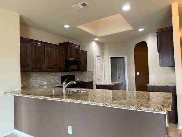 6705 Victory Pkwy - Photo 4 of 21