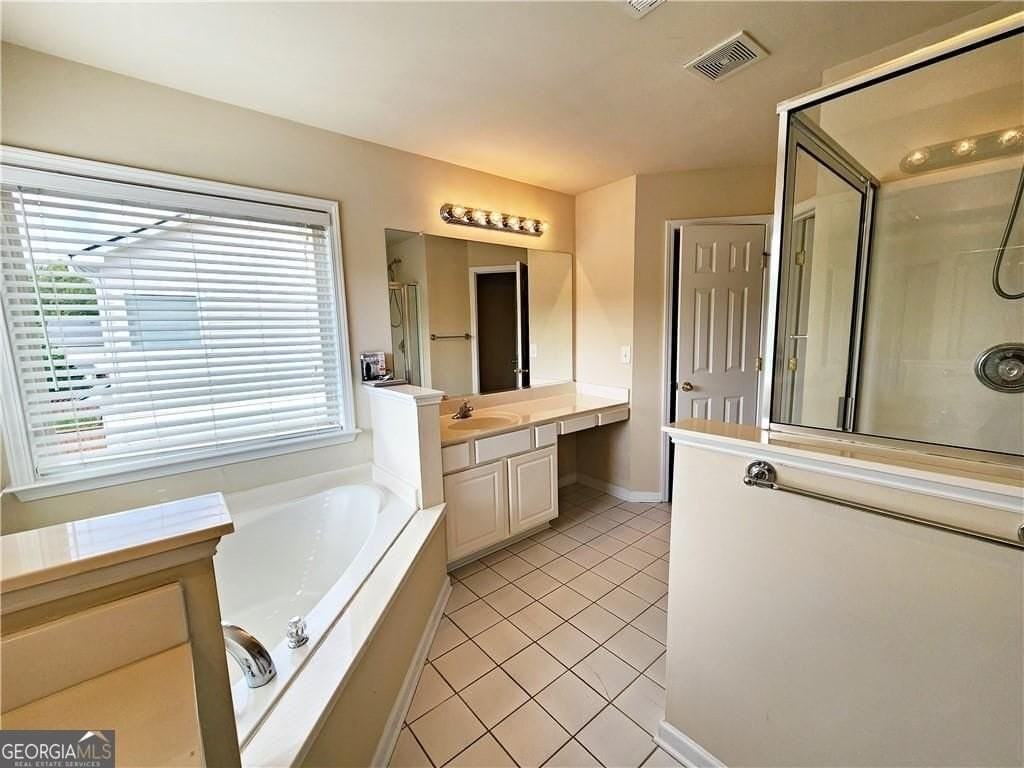 3459 Latitude Cv - Photo 7 of 21
