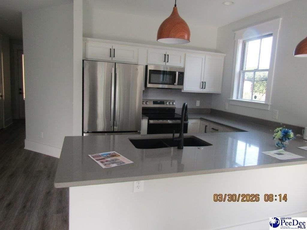 315 Railroad Ave - Photo 6 of 20