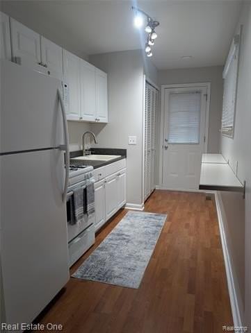 6023 N Globe St - Photo 4 of 9