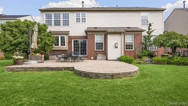 7164 Millrock Ave - Photo 3 of 40