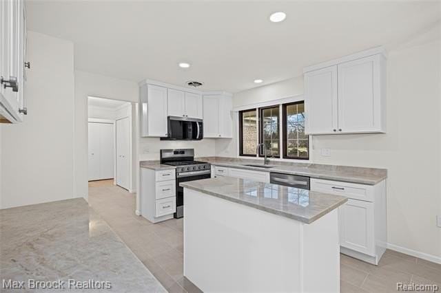 28977 Lake Park Dr - Photo 3 of 34