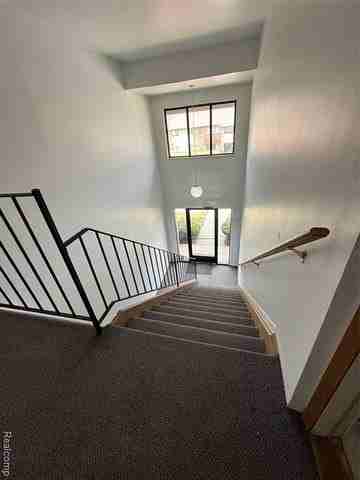 7624 Manor Cir - Photo 2 of 20