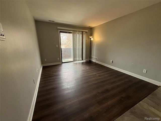 7624 Manor Cir - Photo 4 of 20