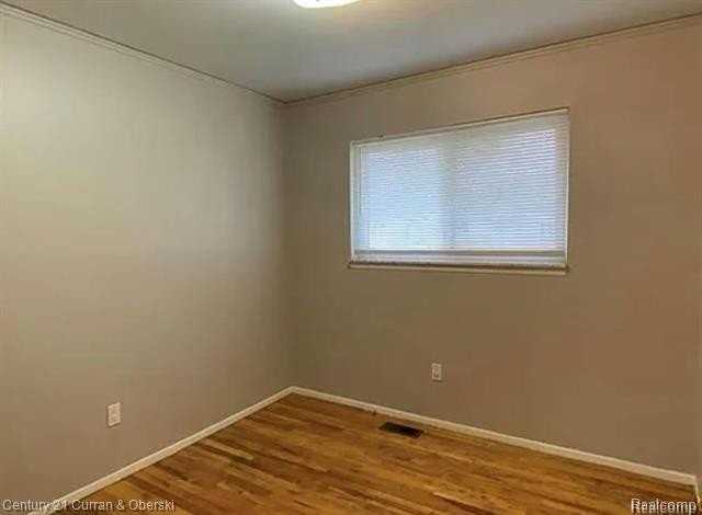 467 S Marie St - Photo 2 of 9