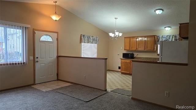 803 E Meyers Ave - Photo 3 of 24