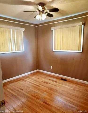 32200 Fairchild St - Photo 3 of 9