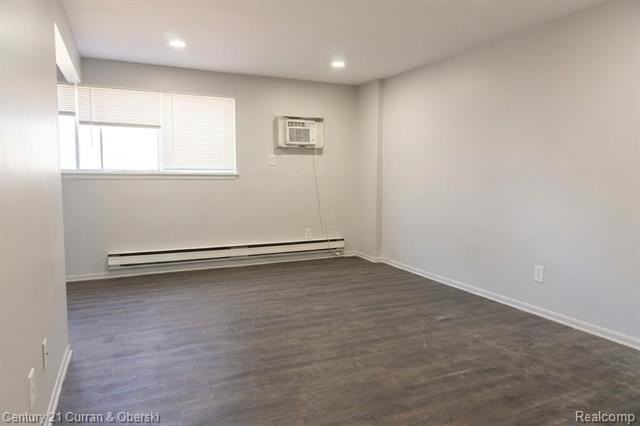 601 Ash St - Photo 3 of 10