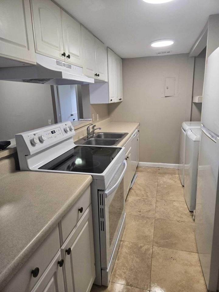 4451 Treehouse Ln #18E - Photo 2 of 15