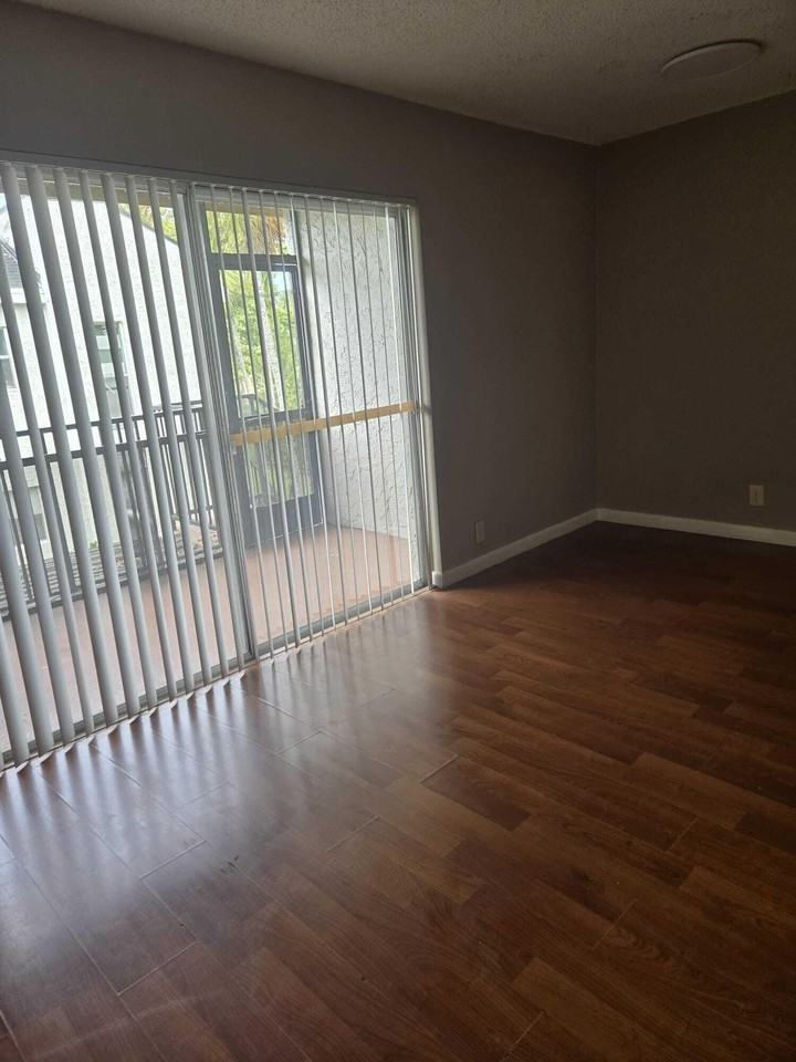 4451 Treehouse Ln #18E - Photo 5 of 15