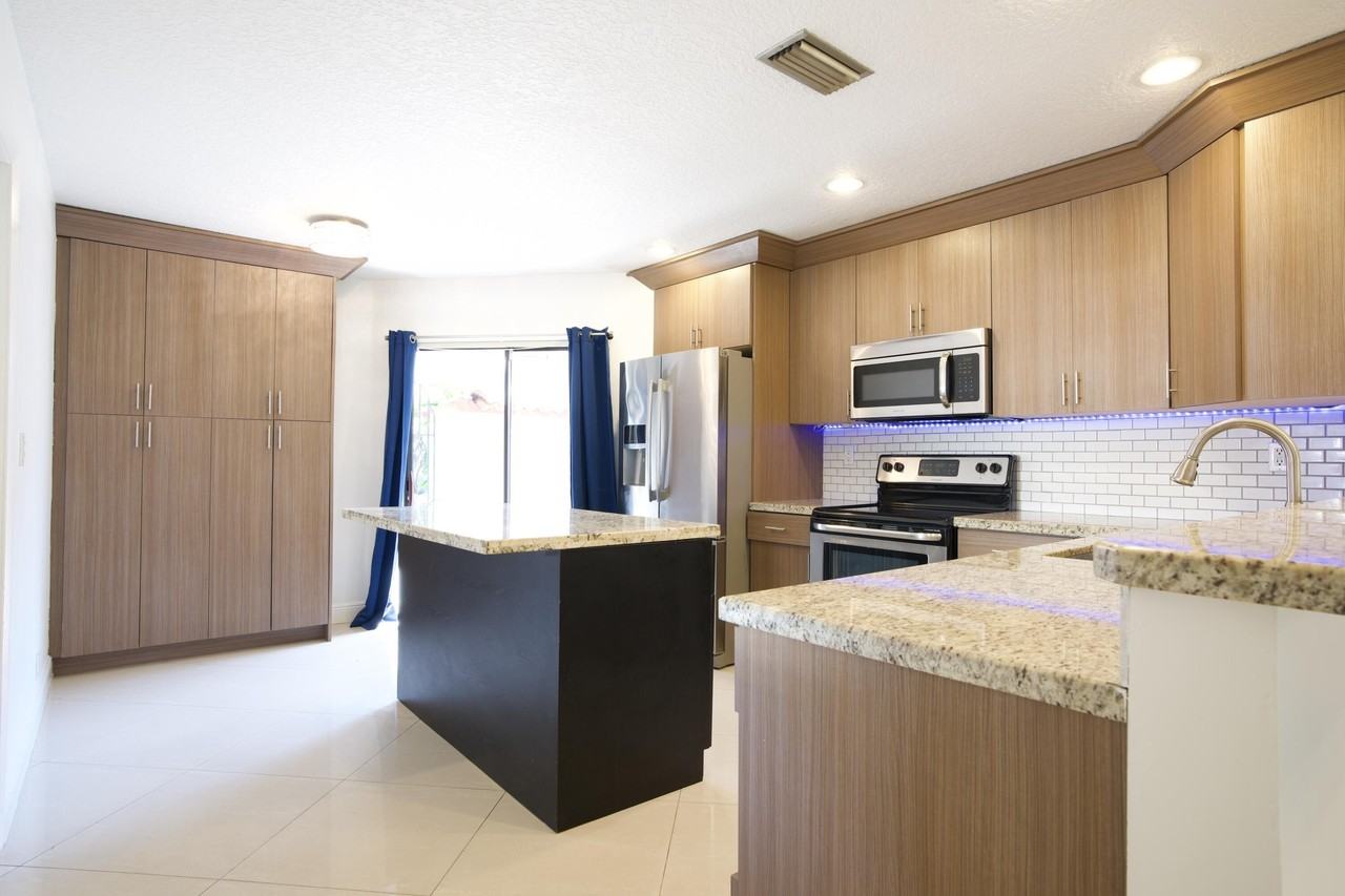 8989 W Sunrise Blvd - Photo 3 of 15